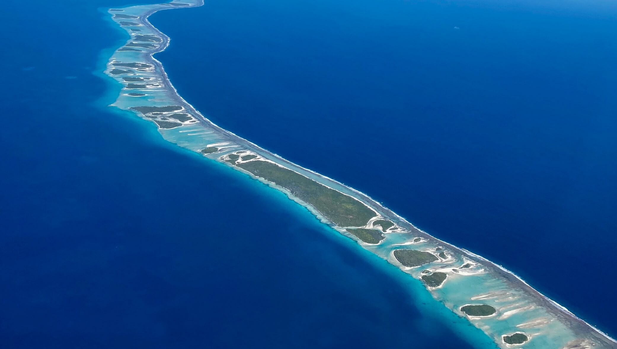 vue-aerienne-rangiroa-plus-grand-atoll.jpeg (146 KB)