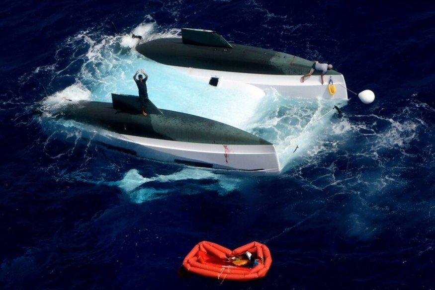 Miraculés en pleine mer : 3 naufragés sauvés à 500 km de Maupiti | 23.6 Radio