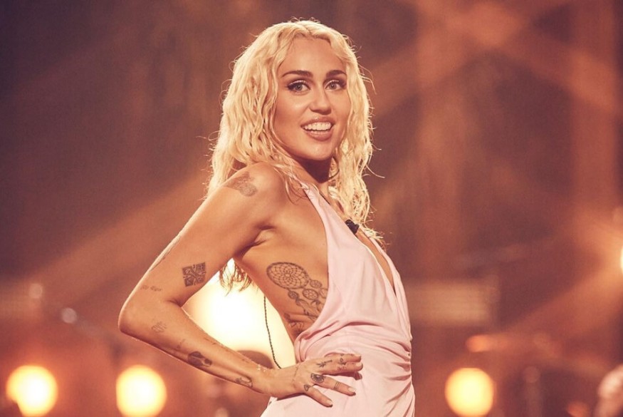 Retour imminent : Miley Cyrus sème le doute avec un mystérieux teasing visuel | 23.6 Radio