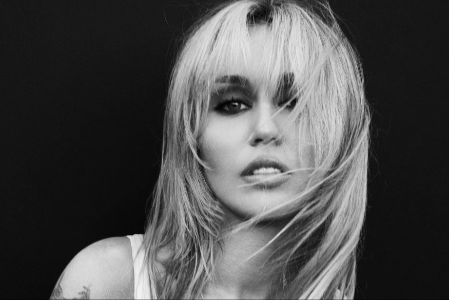 Sortie imminente le 18 septembre : Miley Cyrus officialise son dixième album « BASS PERSUADES » | 23.6 Radio
