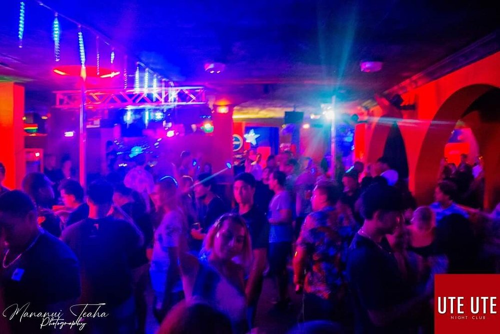 ute-ute-night-club-indoor.jpeg (95 KB)