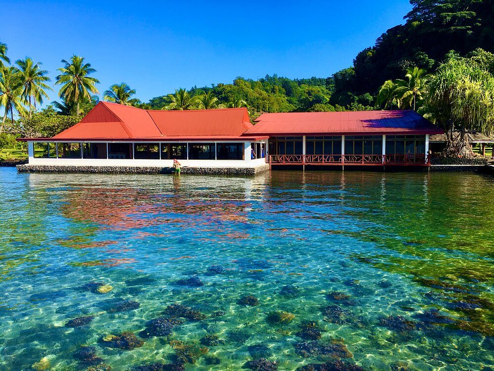 restaurant-bar-du-musée-gauguin-exterieur- tahiti.jpeg (240 KB)